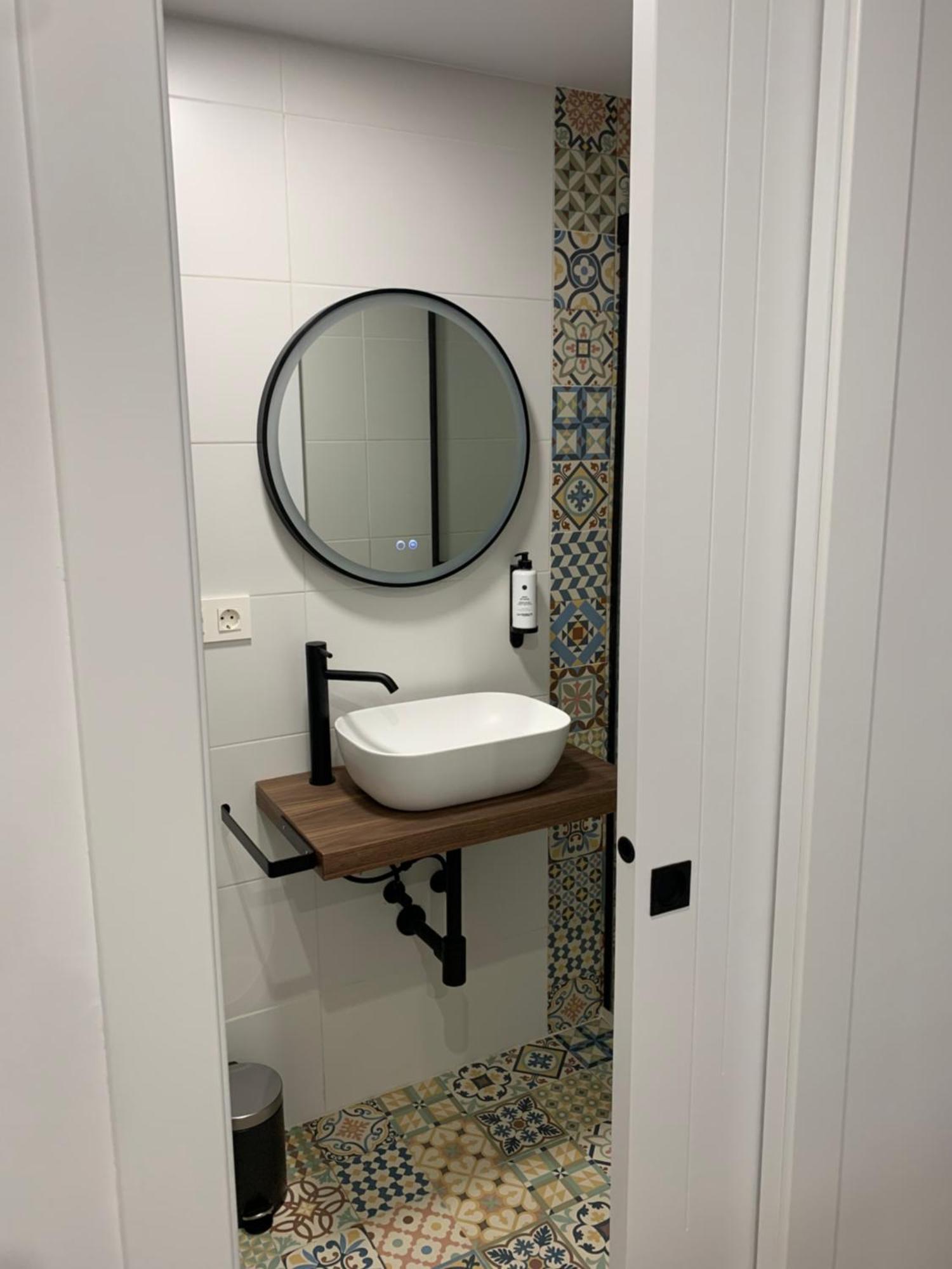 Apartamentos Lux Carrion كاريون دي لوس كونديس المظهر الخارجي الصورة