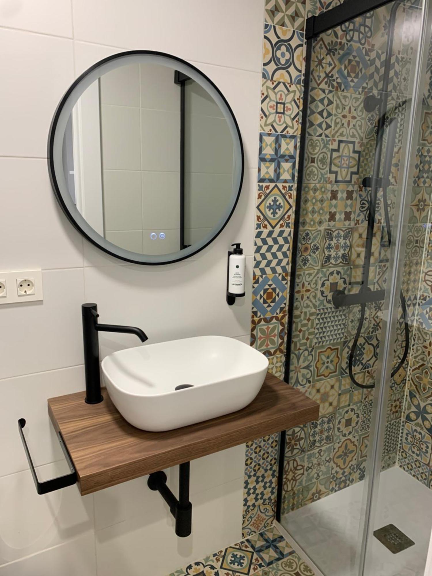 Apartamentos Lux Carrion كاريون دي لوس كونديس المظهر الخارجي الصورة