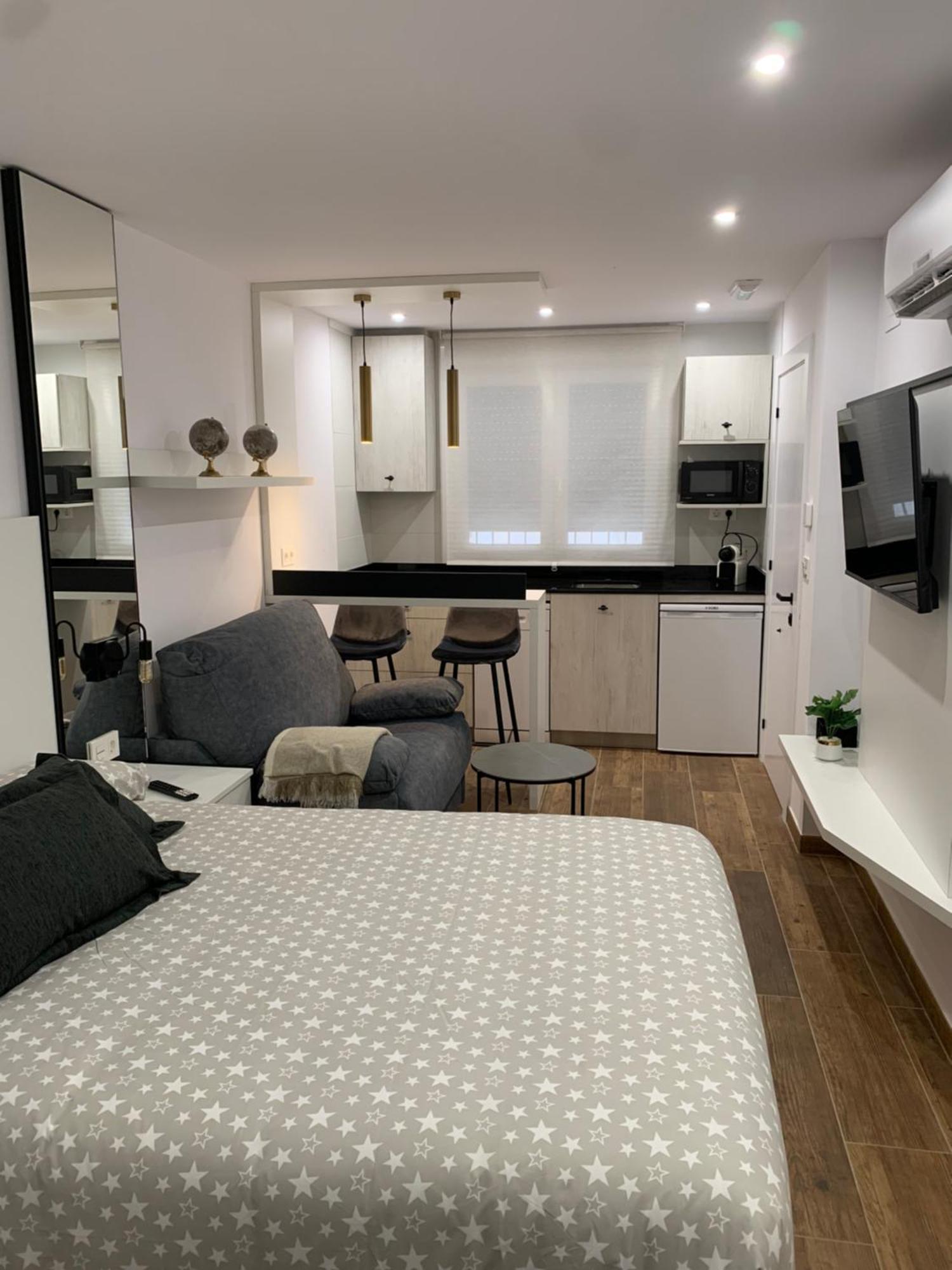 Apartamentos Lux Carrion كاريون دي لوس كونديس المظهر الخارجي الصورة