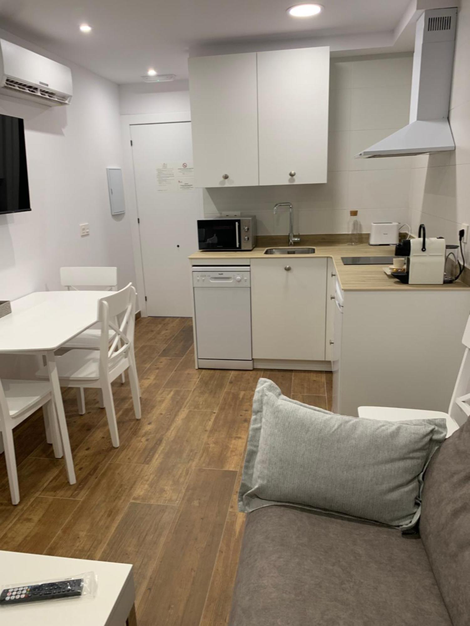 Apartamentos Lux Carrion كاريون دي لوس كونديس المظهر الخارجي الصورة